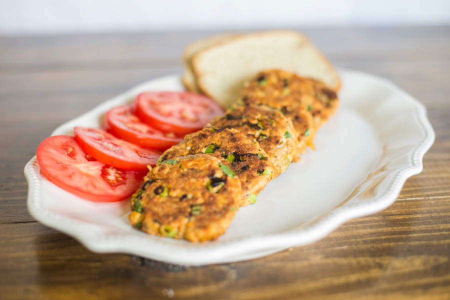 Crispy salmon patties