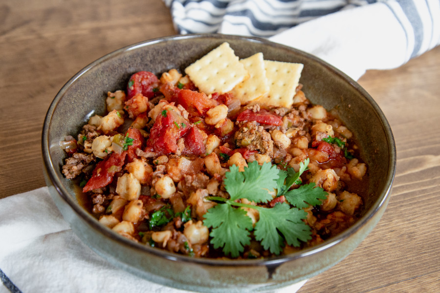 Slow cooker hominy soup